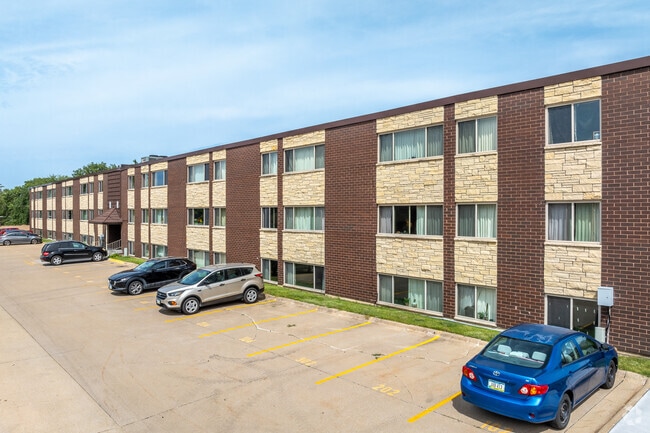 Seville Apts