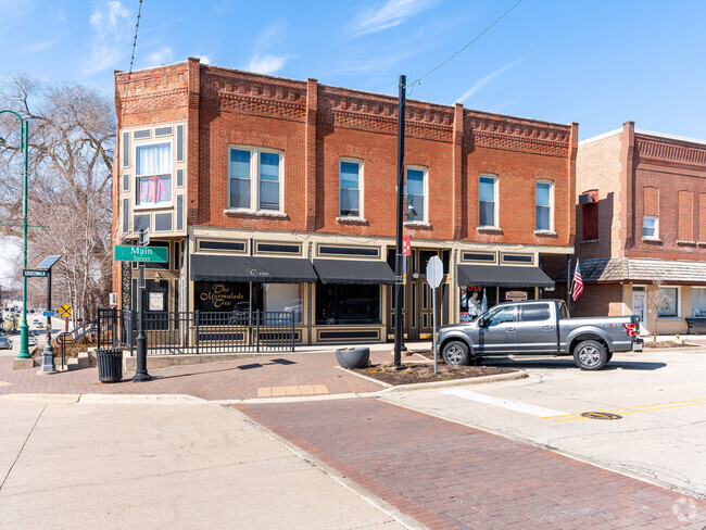 Building Photo - 73 Main St Rental