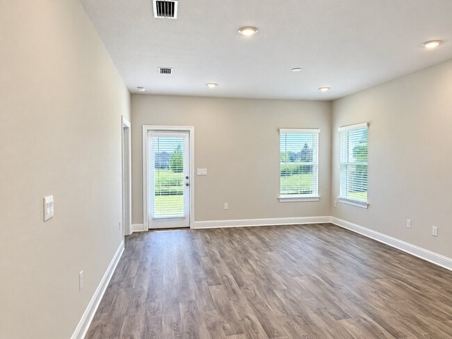 13288 Shea Cir