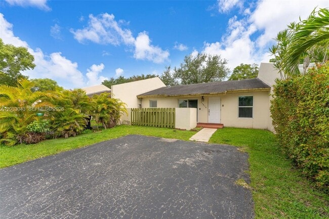 Building Photo - 11506 SW 124 PL