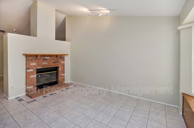 Photo - 5802 E Enrose St