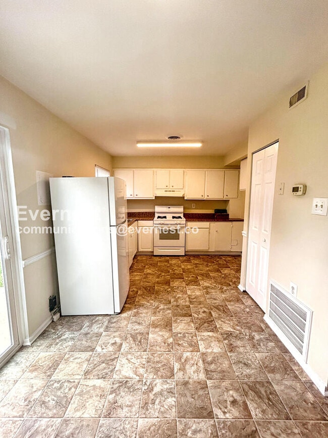 Photo - 1403 Calander Ct