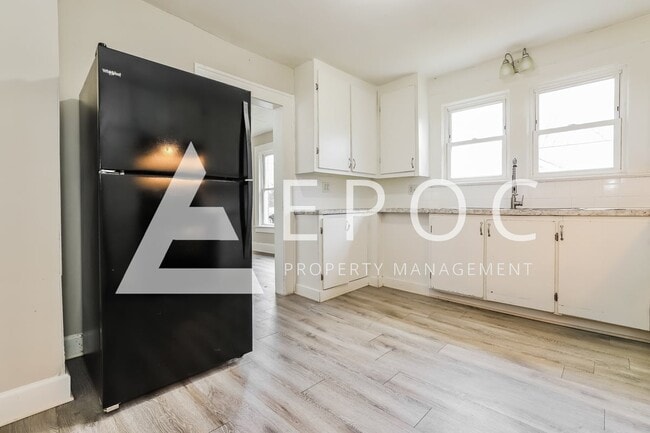 Photo - 515 Mentor St