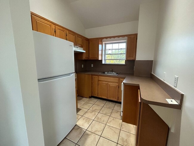 Photo - 1943 Adee Ave