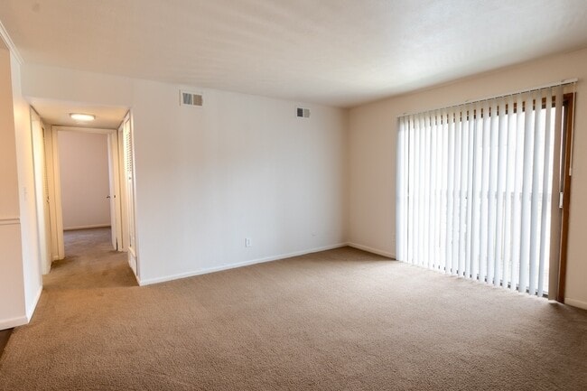 Living Area - Seminole