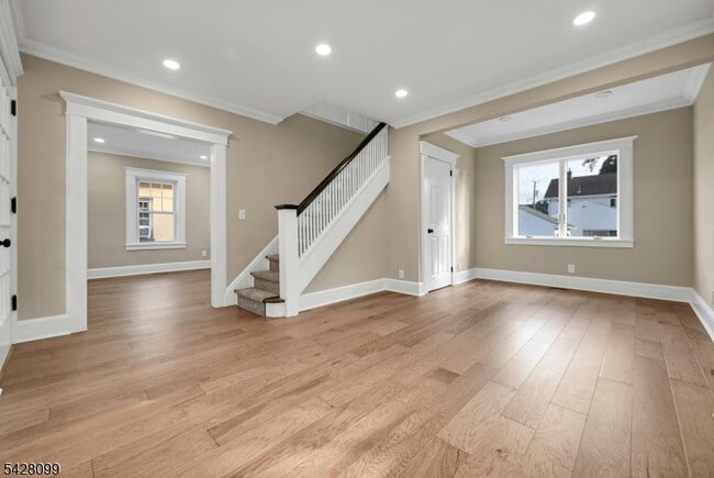 Photo - 25 Marinus St
