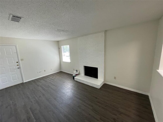 Photo - 7004 Millrace Dr