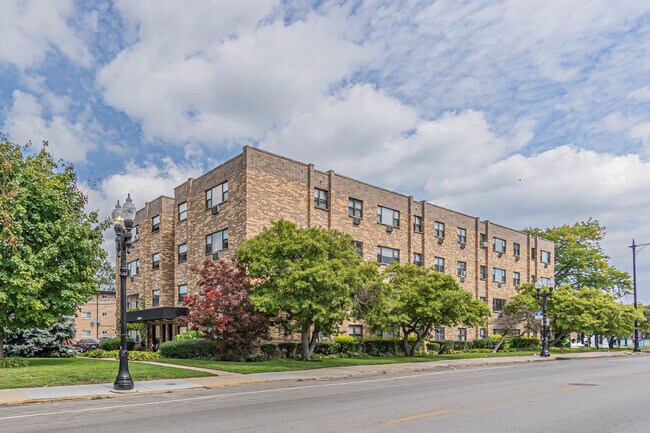 Photo - 6400 N Ridge Blvd Unidad 201