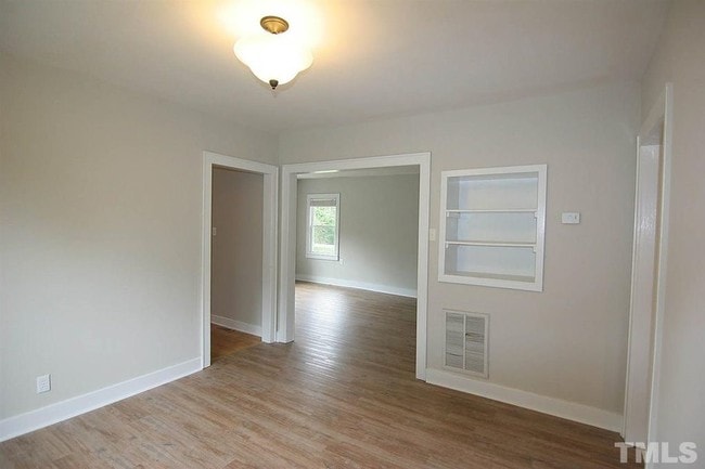 Photo - 925 Jones Dairy Rd