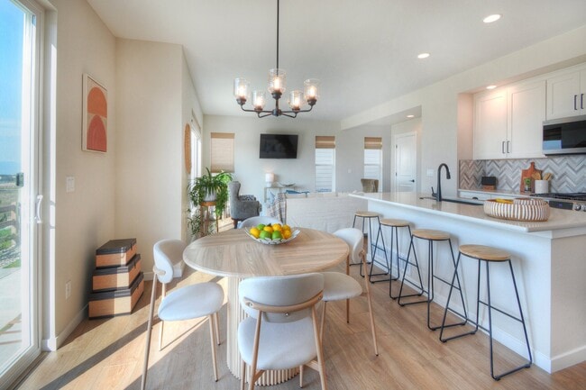 Photo - 7011 Knapp Dr