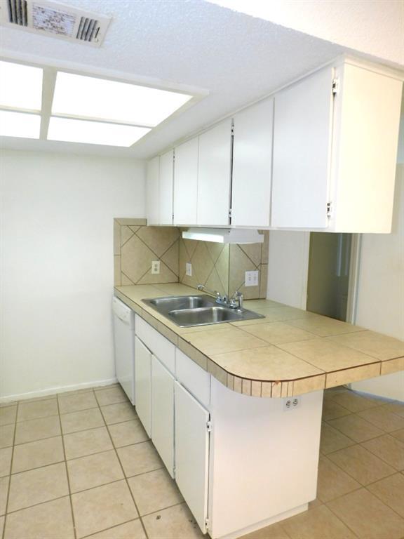 Photo - 8208 Hood Cir