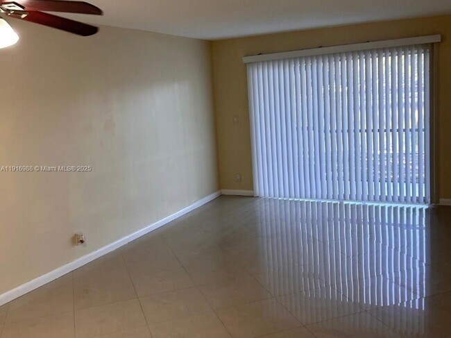 Photo - 7920 N Colony Cir Unit 107