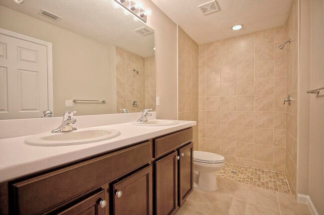 Photo - 1292 SW Lawndale Ave