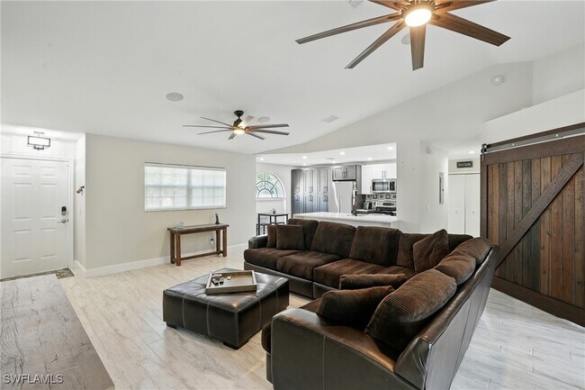 Photo - 9624 Crescent Garden Dr