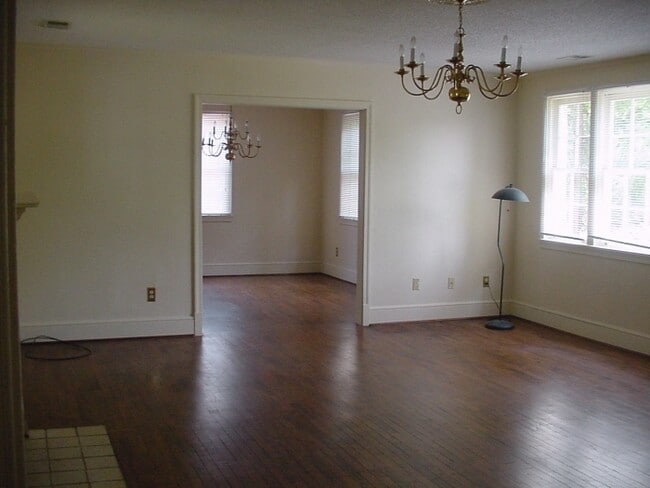 Photo - 2 Bedroom House off of Ogelthorpe Avenue