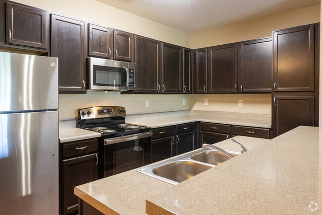 2BR, 2BA - 1,072 SF - Kitchen Upgraded Model