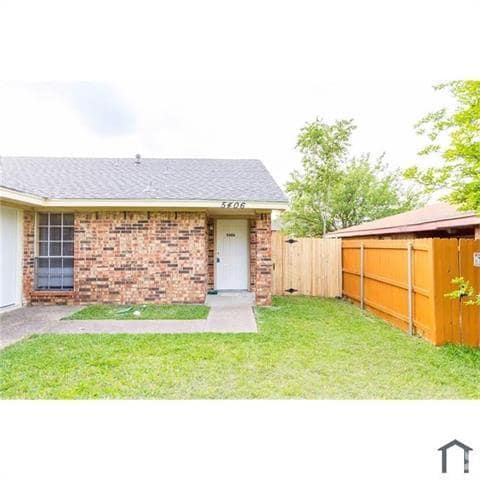 Building Photo - 5406 Brookhollow Dr Rental