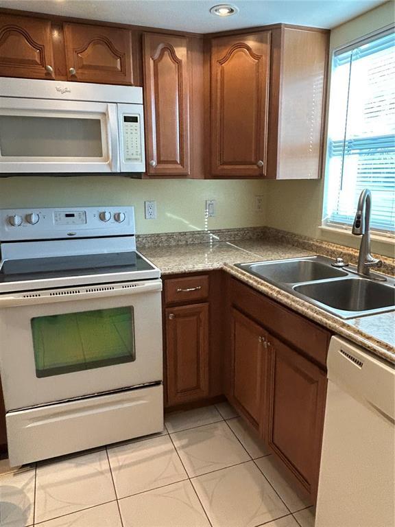 Photo - 2484 Sharkey Rd