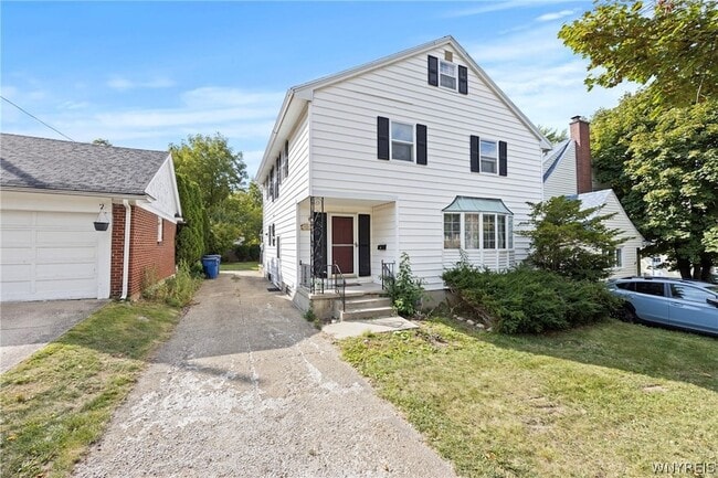 80 Capen Blvd