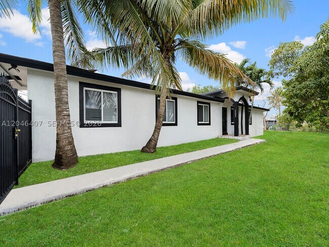 Building Photo - 26650 SW 138th Ct Unit 26652