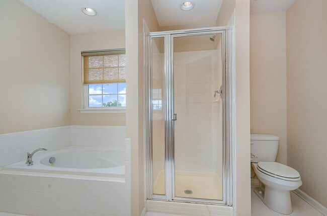 Photo - NORTH STAFFORD WELL MAINTAINED TOWNHOME FOR RENT