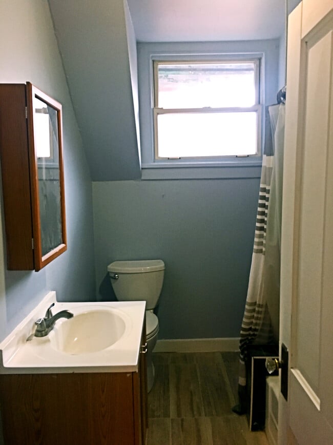 Photo - 165 Morewood Ave Unidad 2