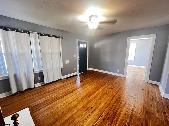 Photo - Spacious 3-Bedroom Home for Rent – Comfort...