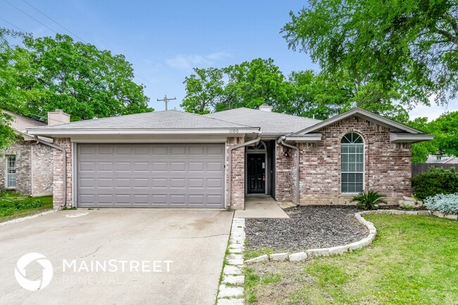 Photo - 1100 Stone Creek Dr House