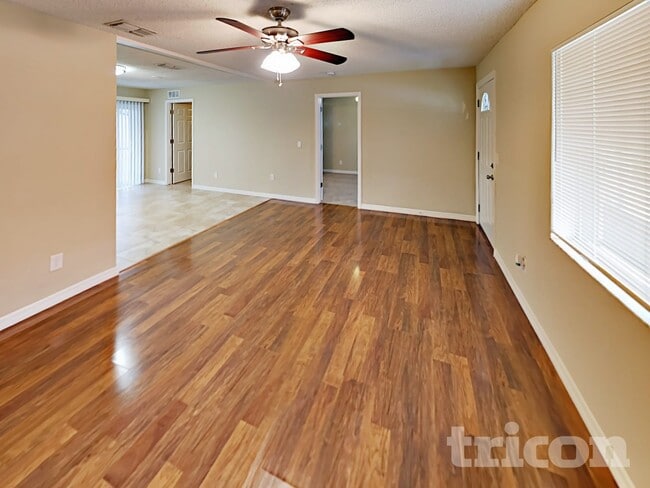 Photo - 7812 Tiburon Dr