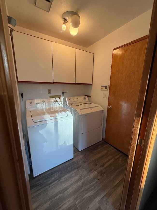 Photo - 2024 SE 8th Dr