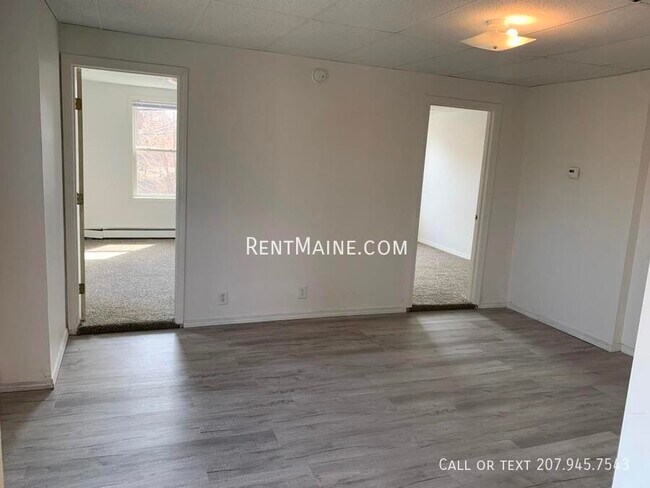 8 Commercial St Unit 3