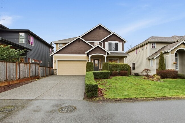 Building Photo - Gorgeous Kirkland Home w/2 car garage