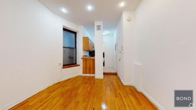 Building Photo - 1 bedroom in Manhattan NY 10003 Unit 4 Rental
