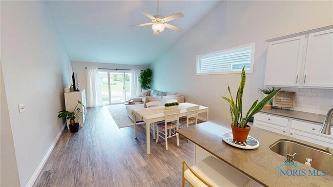 Photo - 2143 Fieldbrook Dr