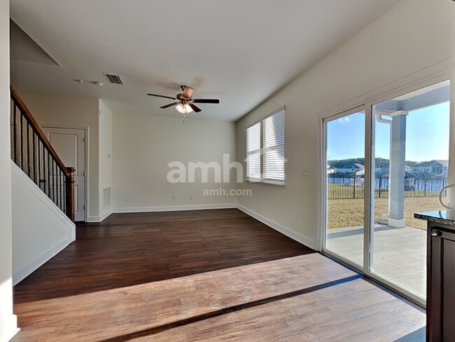 Photo - 975 Tan Tara Trl