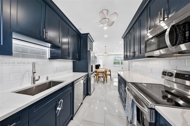Photo - 3922 NE 166th St Unit S209