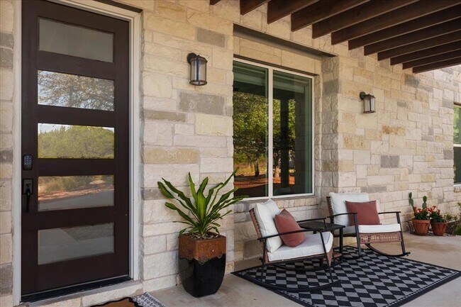 Photo - 625B Las Colinas Dr