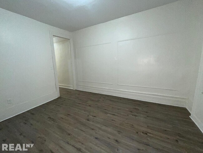 Photo - 571 W 175th St Unit 45