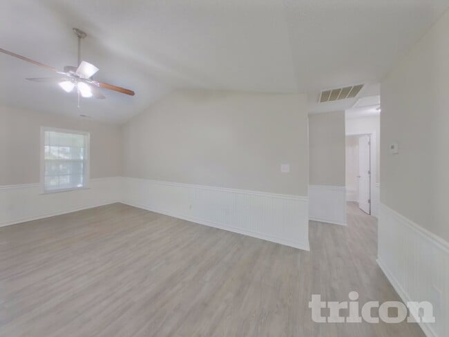 Photo - 5001 Alexis Dr