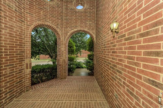 Photo - 2428 Kingsley Dr