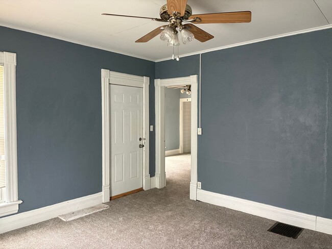 Photo - Duplex Unit 129 E. Walnut St.