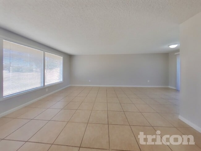 Photo - 3830 W Royal Palm Rd