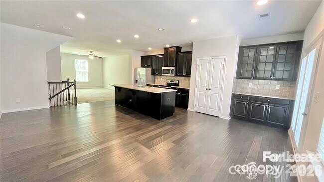 Photo - 1519 S Church St