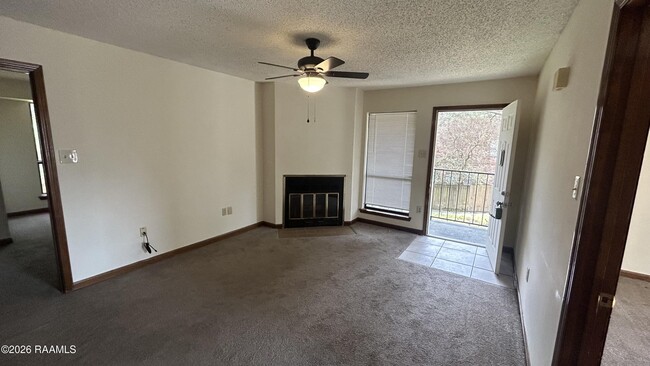 Photo - 16633 West Dr