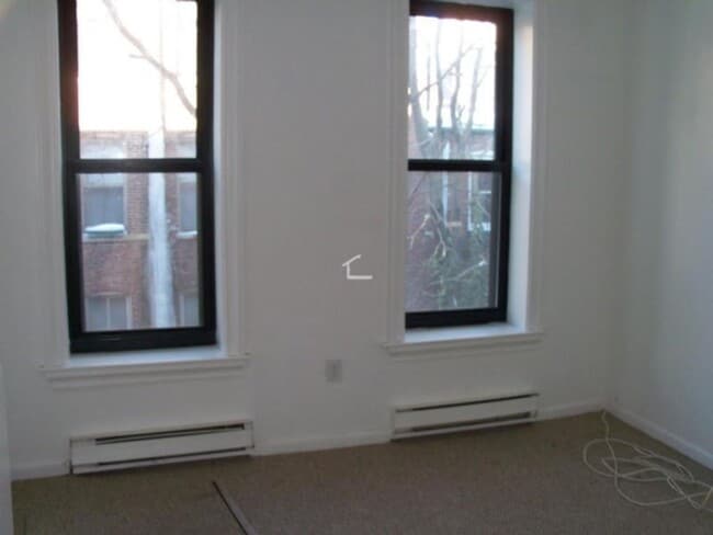 Photo - 3 bed in Bay Village