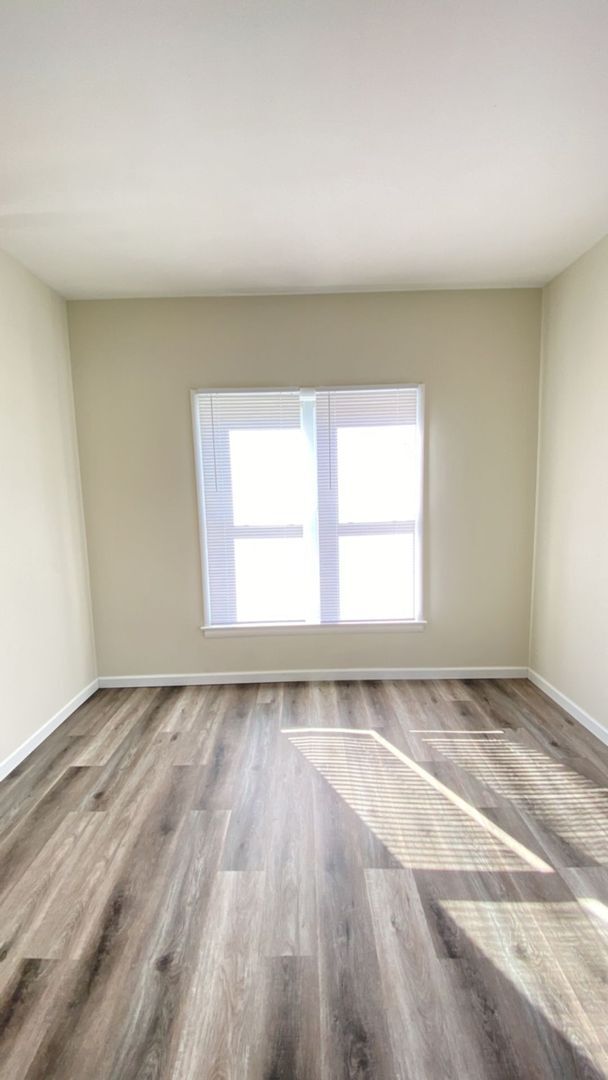 Photo - 214 E Crawford St Unidad 1/2