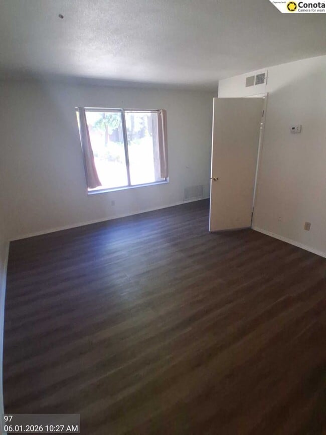 Building Photo - WALK TO NAU! 1 Bedroom Condo at University Meadows - $1,450.00