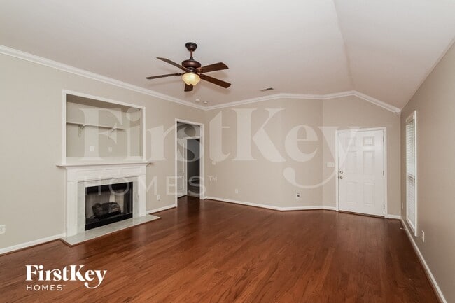 Photo - 316 Village Dr