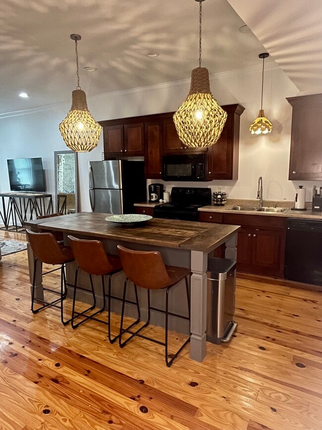 Photo - 9 S College St Unit Historic Hideaway #9