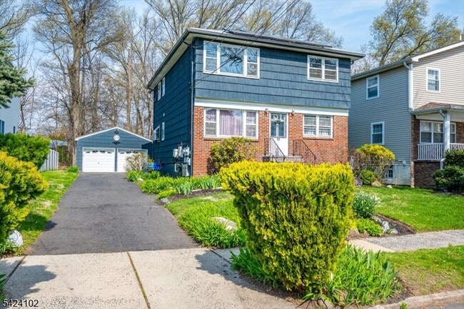 Photo - 52 Johnson Ave